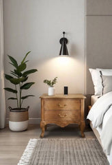 Victoria_Nightstand