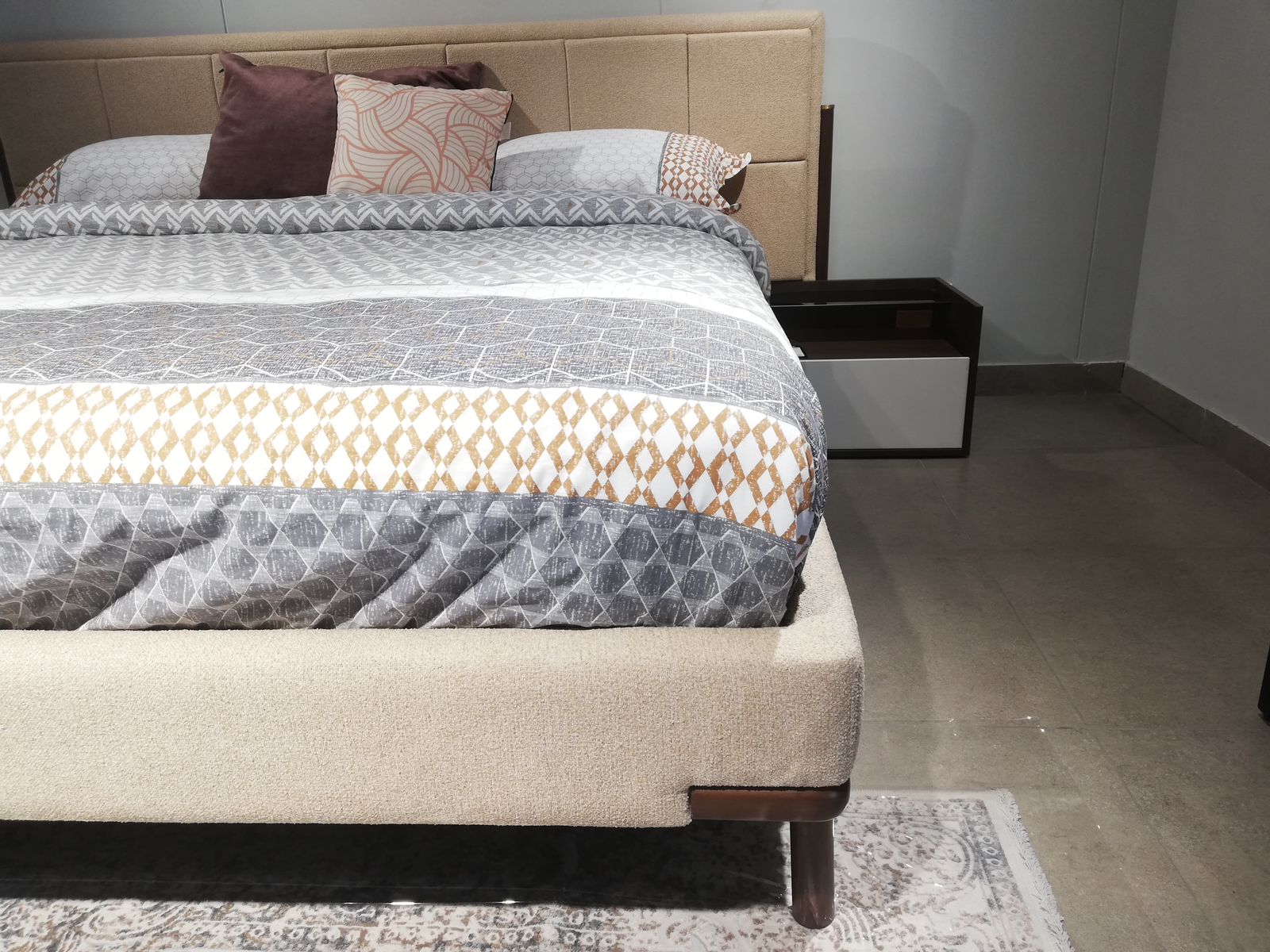 Fany King Size Bed - ROVE PAKISTAN
