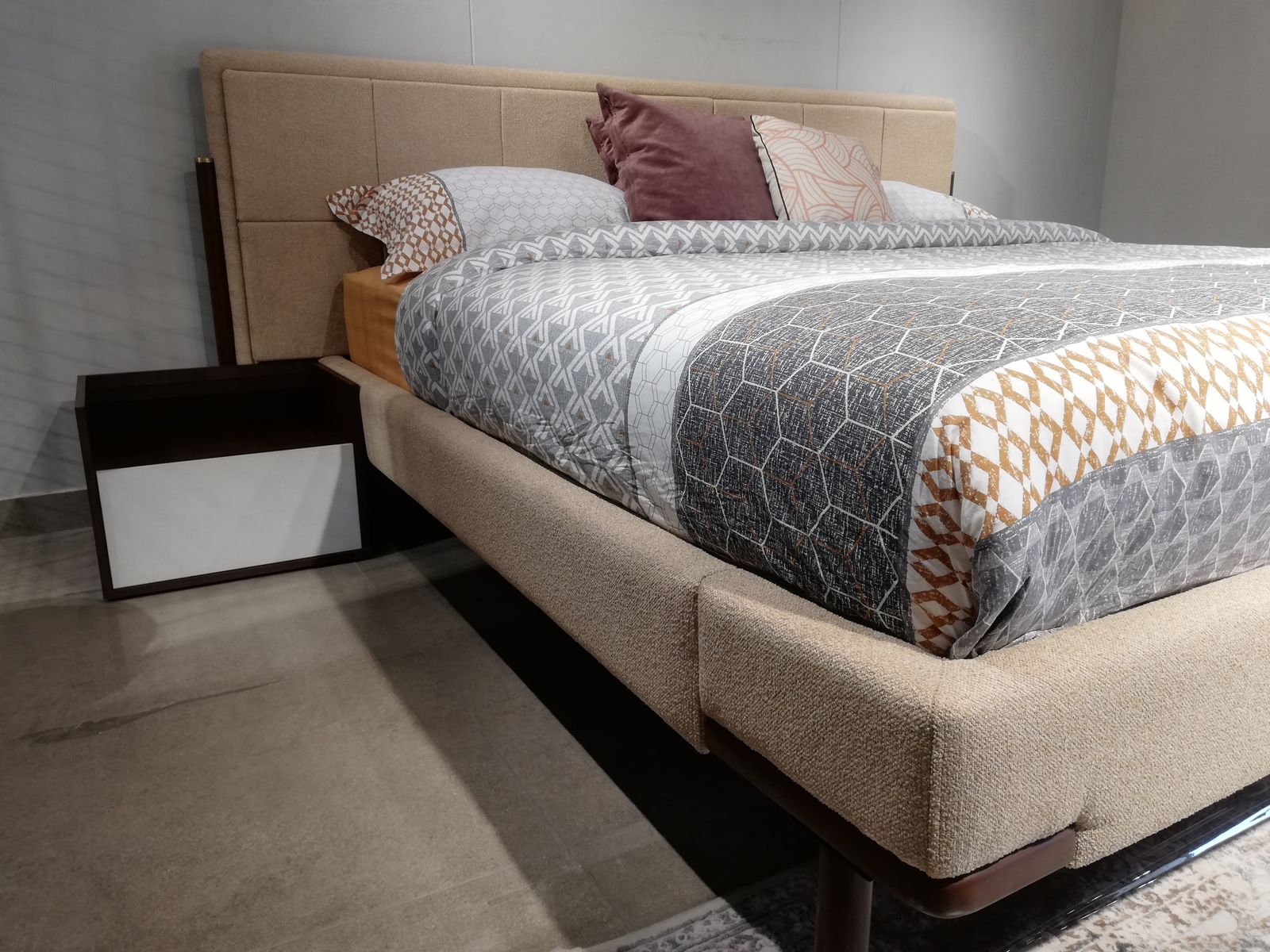 Fany King Size Bed - ROVE PAKISTAN